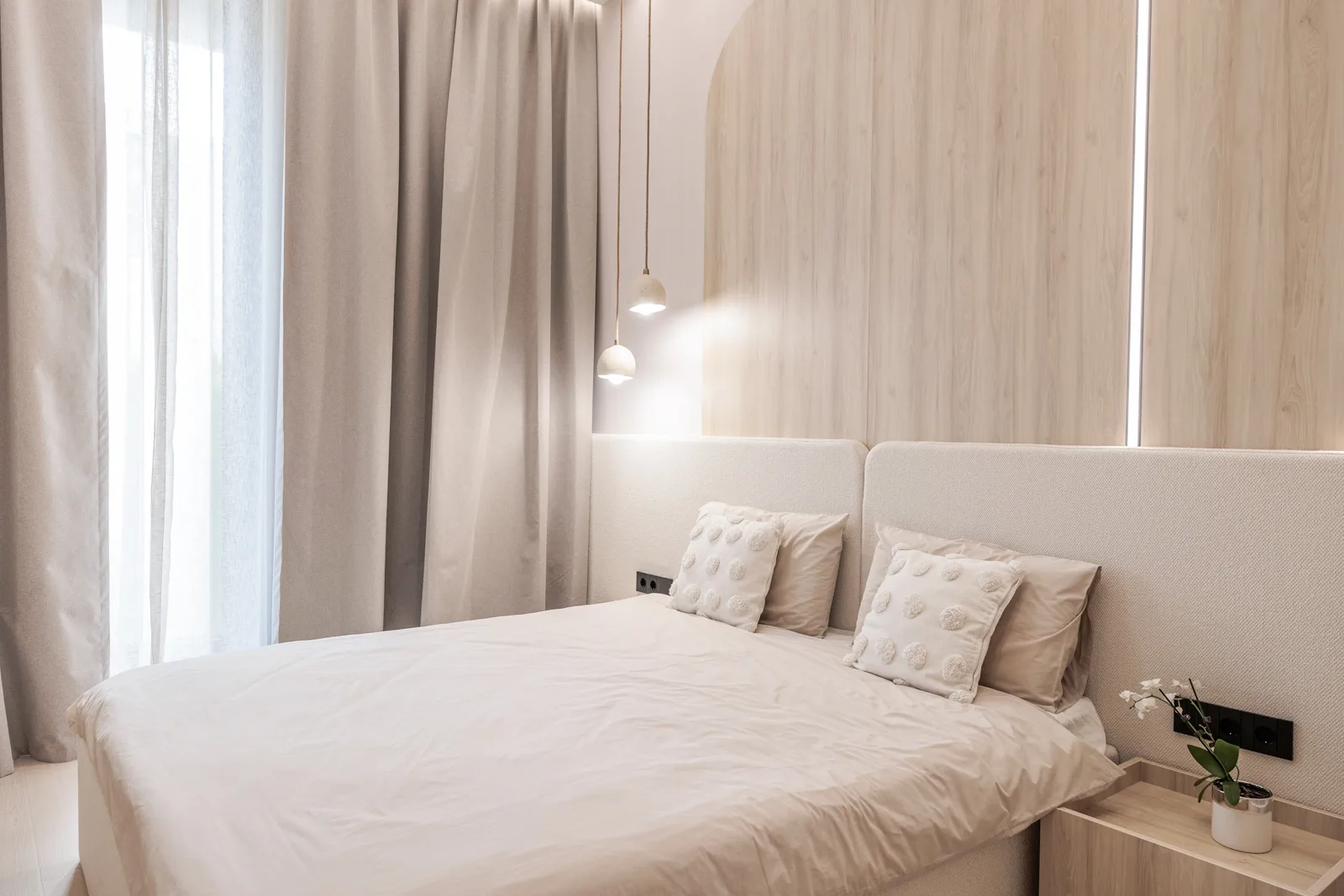 Интериорен дизайн и изработка на мебели по поръчка за спалня | Сия Стил дизайн и цялостно обзавеждане, Бургас | Проект: Ариа